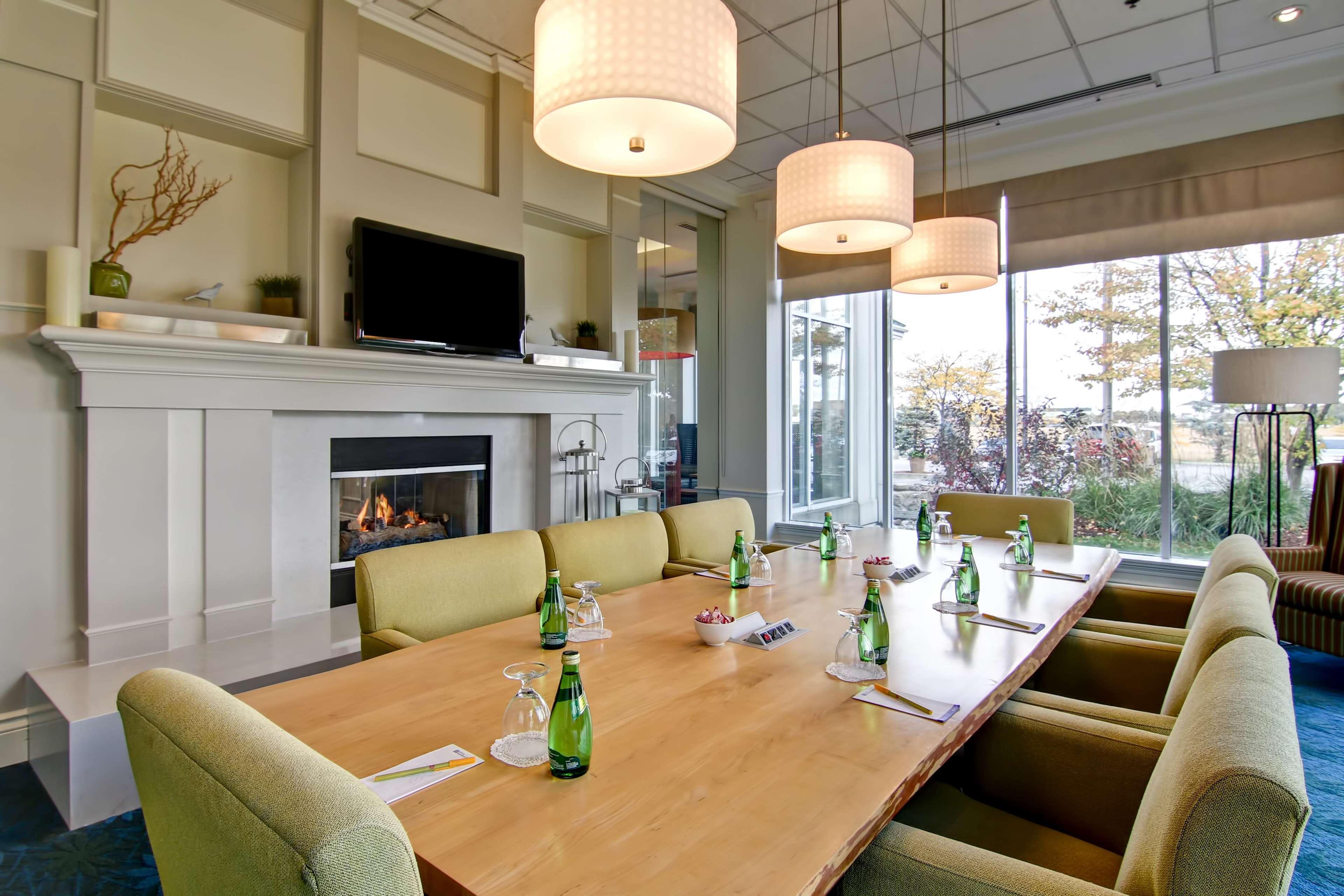 Hilton Garden Inn Toronto/Mississauga Ngoại thất bức ảnh