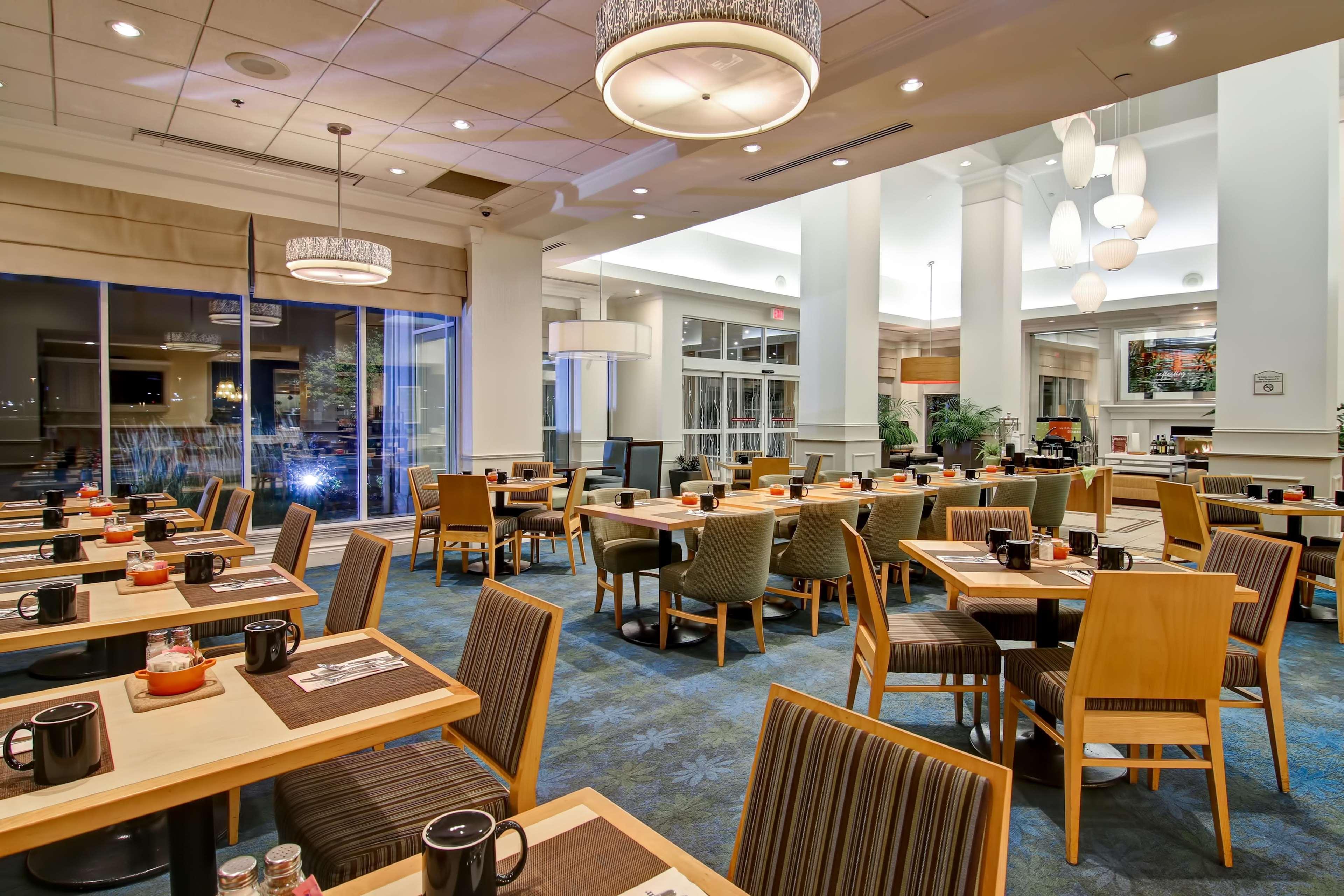Hilton Garden Inn Toronto/Mississauga Ngoại thất bức ảnh